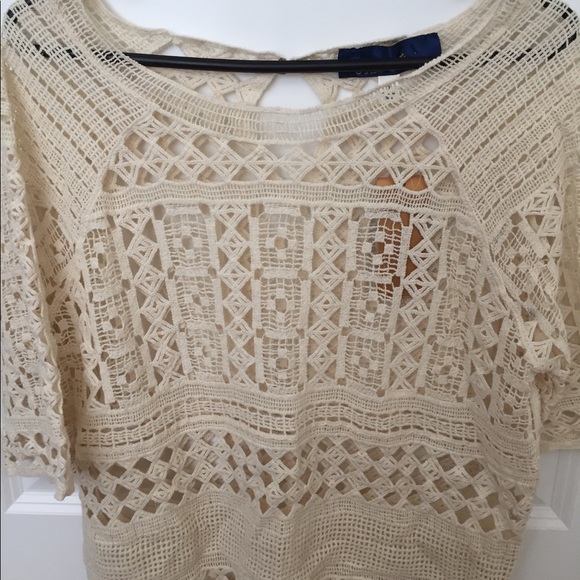 Lace top - Picture 3 of 5